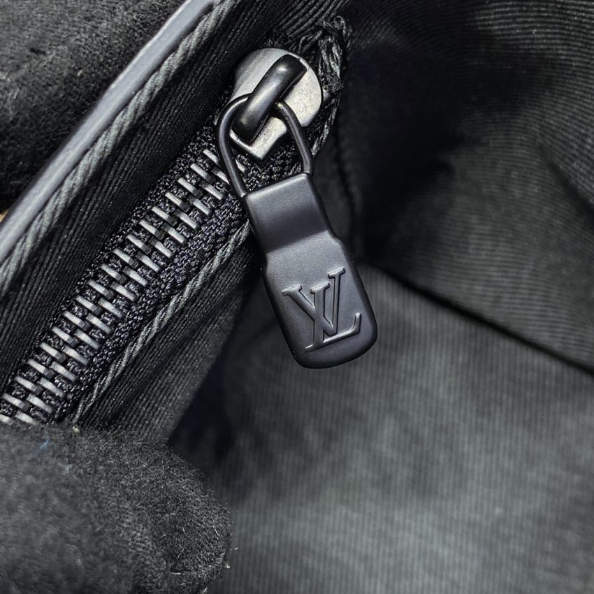 Replica Louis Vuitton Steamer Wearable Wallet Grey 6 Replica Louis Vuitton Steamer Wearable Wallet Grey - best quality luxury bag dupe