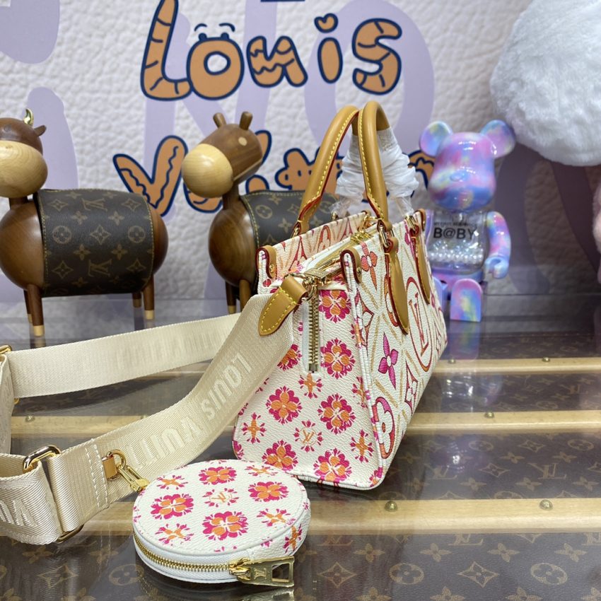 Replica LV OnTheGo East West Orange 4 Replica LV OnTheGo East West Orange - top-tier luxury replica shoulder bag