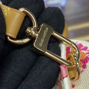 Replica LV OnTheGo East West Orange 6 Replica LV OnTheGo East West Orange - realistic designer-inspired fake bag