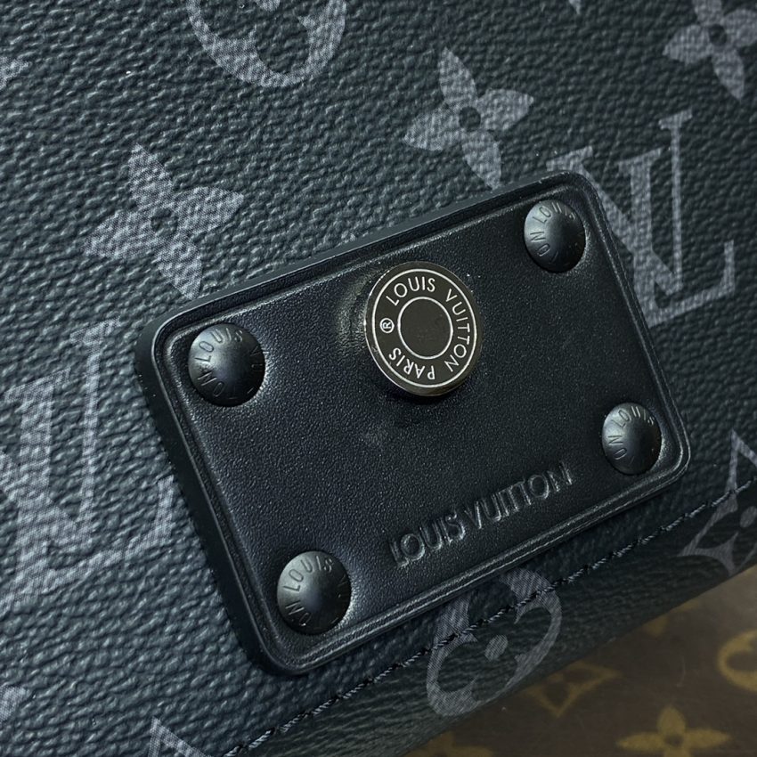 Replica Louis Vuitton Soul Trunk Cross-Body Black 8 Replica Louis Vuitton Soul Trunk Cross-Body Black - best-selling designer handbag dupe