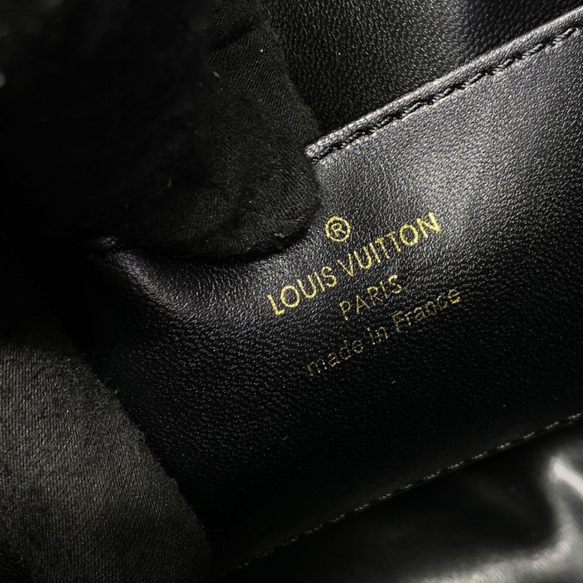 Replica Loius Vuitton Capucines Large Black Full 4 Replica Loius Vuitton Capucines Large Black Full - ultra-realistic fake designer tote
