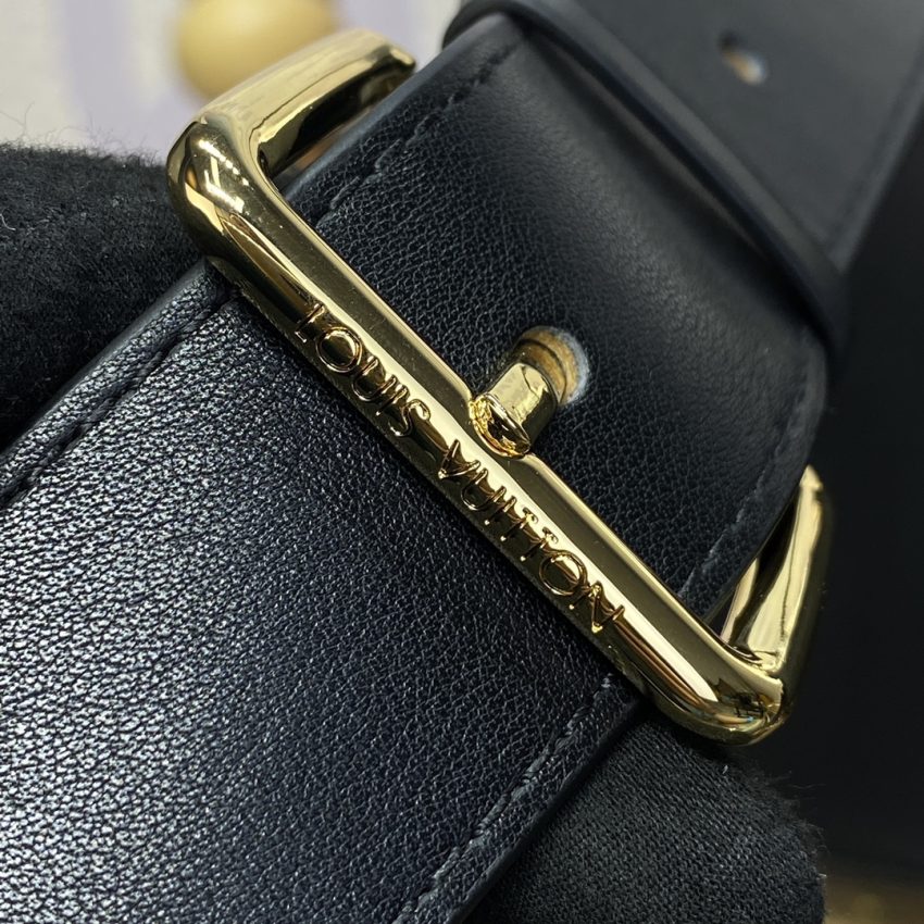 Replica Loius Vuitton Capucines Large Black Full 11 Replica Loius Vuitton Capucines Large Black Full - high-end fake designer purse