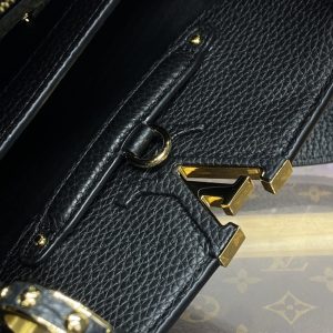 Replica Loius Vuitton Capucines Full Black 5 Replica Loius Vuitton Capucines Full Black - realistic designer-inspired fake bag