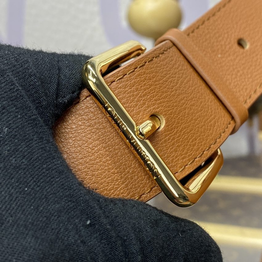 Replica Loius Vuitton Capucines Brown Large 2 Replica Loius Vuitton Capucines Brown Large - 1:1 designer replica handbag
