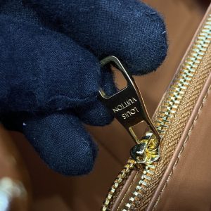 Replica Loius Vuitton Capucines Brown Large 3 Replica Loius Vuitton Capucines Brown Large - high-accuracy replica luxury purse