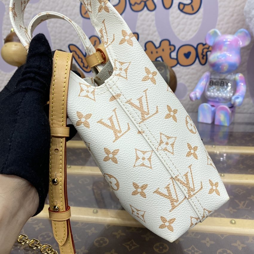 Replica Louis Vuitton Atlantis White 2 Replica Louis Vuitton Atlantis White - authentic-look luxury purse replica