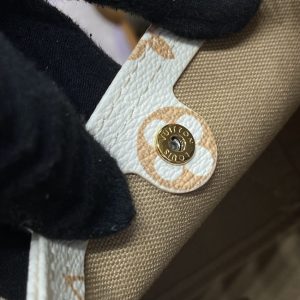 Replica Louis Vuitton Atlantis White 8 Replica Louis Vuitton Atlantis White - top-rated replica designer bag