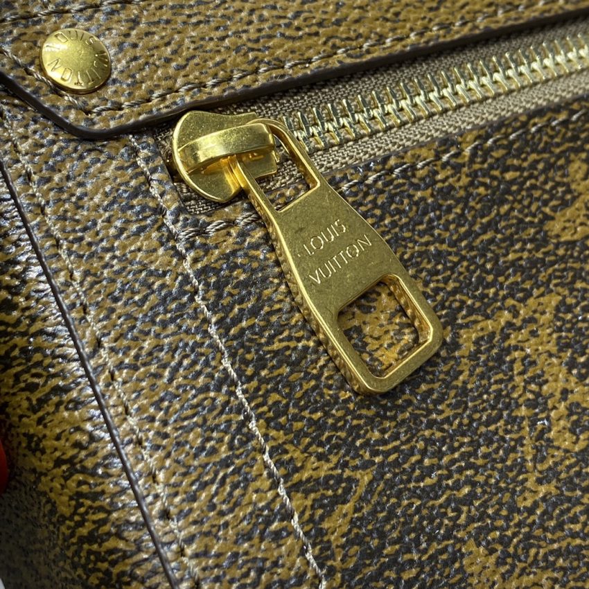 Replica Louis Vuitton Soul Trunk Cross-Body Brown 7 Replica Louis Vuitton Soul Trunk Cross-Body Brown - ultra-realistic fake designer tote
