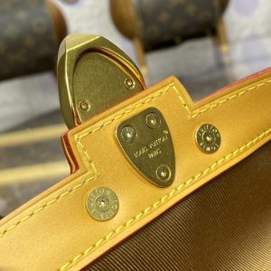 Replica Louis Vuitton Soul Trunk Cross-Body Brown 14 Replica Louis Vuitton Soul Trunk Cross-Body Brown - best quality luxury bag dupe