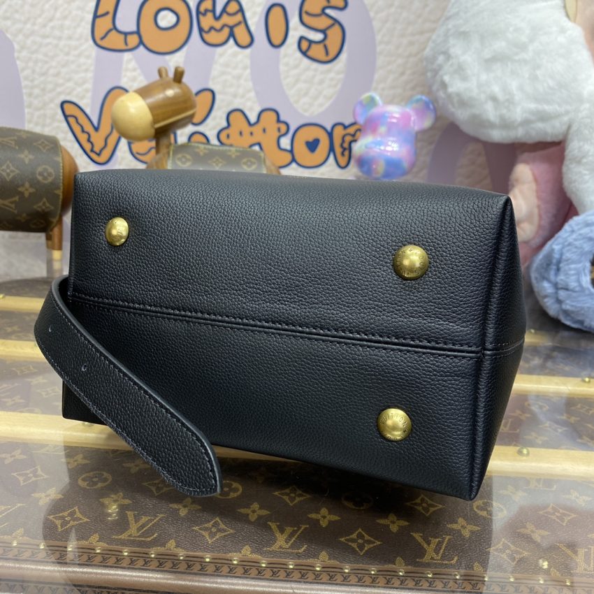 Replica Louis Vuitton Low Key Hobo Black 9 Replica Louis Vuitton Low Key Hobo Black - elite superclone designer purse