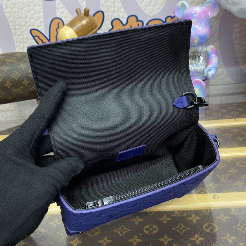 Replica Louis Vuitton Steamer Wearable Wallet Blue 6 Replica Louis Vuitton Steamer Wearable Wallet Blue - best quality luxury bag dupe