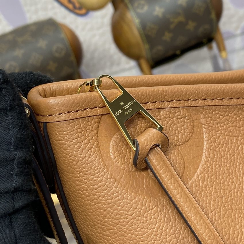 Replica Louis Vuitton Carry All PM Brown 9 Replica Louis Vuitton Carry All PM Brown - top-tier luxury replica shoulder bag