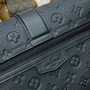 Replica Louis Vuitton S-Cape Messenger Full Black 4 Replica Louis Vuitton S-Cape Messenger Full Black - top-rated replica designer bag