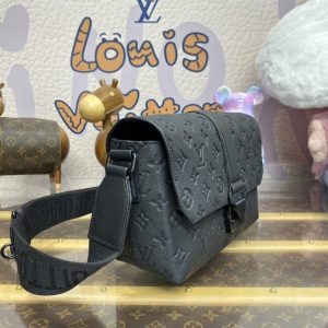 Replica Louis Vuitton S-Cape Messenger Full Black 8 Replica Louis Vuitton S-Cape Messenger Full Black - high-accuracy replica luxury purse