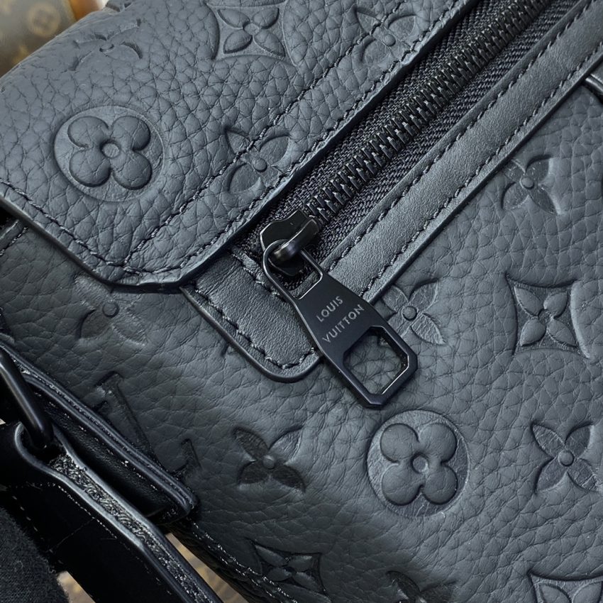 Replica Louis Vuitton S-Cape Messenger Full Black 9 Replica Louis Vuitton S-Cape Messenger Full Black - top-tier luxury replica shoulder bag