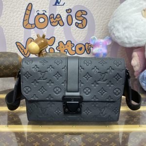 Replica Louis Vuitton S-Cape Messenger Full Black 1 Replica Louis Vuitton S-Cape Messenger Full Black - elite superclone designer purse