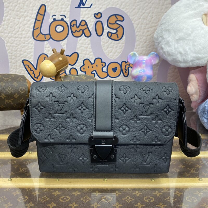 Replica Louis Vuitton S-Cape Messenger Full Black 1 Replica Louis Vuitton S-Cape Messenger Full Black - elite superclone designer purse
