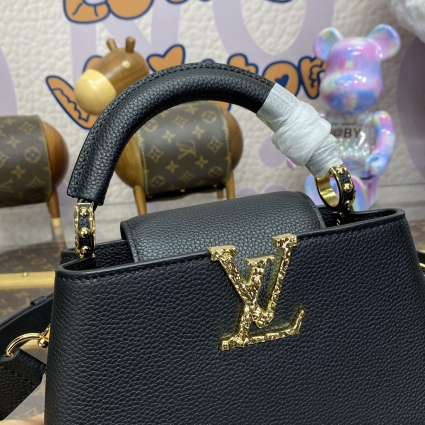 Replica Loius Vuitton Capucines East West Black 2 Replica Loius Vuitton Capucines East West Black - near-authentic luxury replica handbag