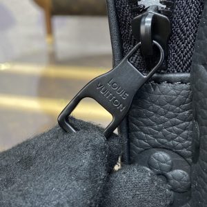 Replica Louis Vuitton Montsouris Black 6 Replica Louis Vuitton Montsouris Black - realistic designer-inspired fake bag