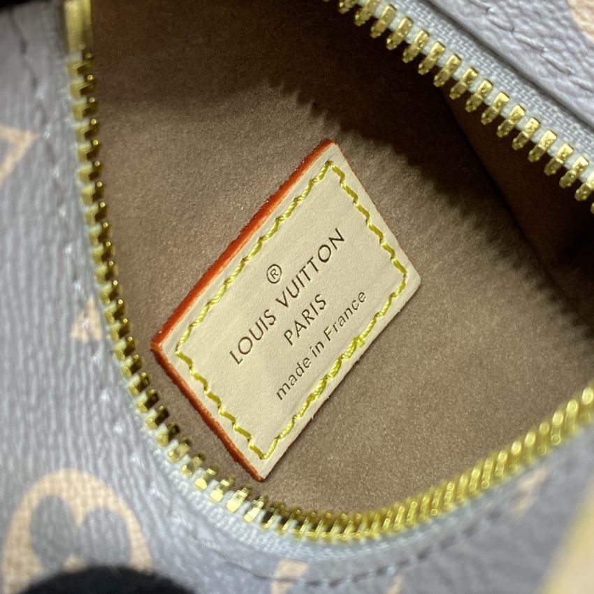 Replica Louis Vuitton Side Trunk Canvas Beige 3 Replica Louis Vuitton Side Trunk Canvas Beige - near-authentic luxury replica handbag