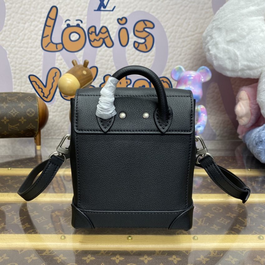 Replica Louis Vuitton Steamer Backpack 6 Replica Louis Vuitton Steamer Backpack - realistic designer-inspired fake bag