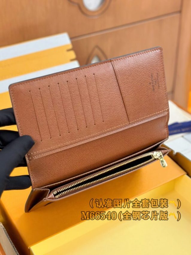 Replica Louis Vuitton Brazza Wallet Brown 5 Replica Louis Vuitton Brazza Wallet Brown - best-selling designer handbag dupe