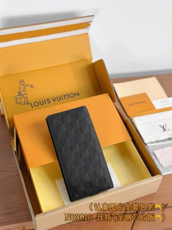 Replica Louis Vuitton Brazza Wallet Black Grid 6 Replica Louis Vuitton Brazza Wallet Black Grid - high-end fake designer purse
