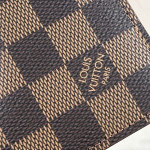 Replica Louis Vuitton Slender Wallet Brown Grid 5 Replica Louis Vuitton Slender Wallet Brown Grid - realistic designer-inspired fake bag