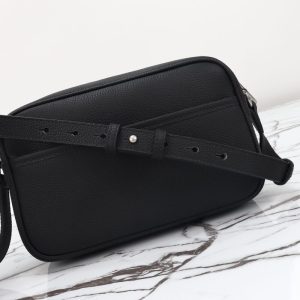 Replica Gucci GG Mini Shoulder Bag Black 2024 4 Replica Gucci GG Mini Shoulder Bag Black 2024 - ultra-realistic fake designer tote