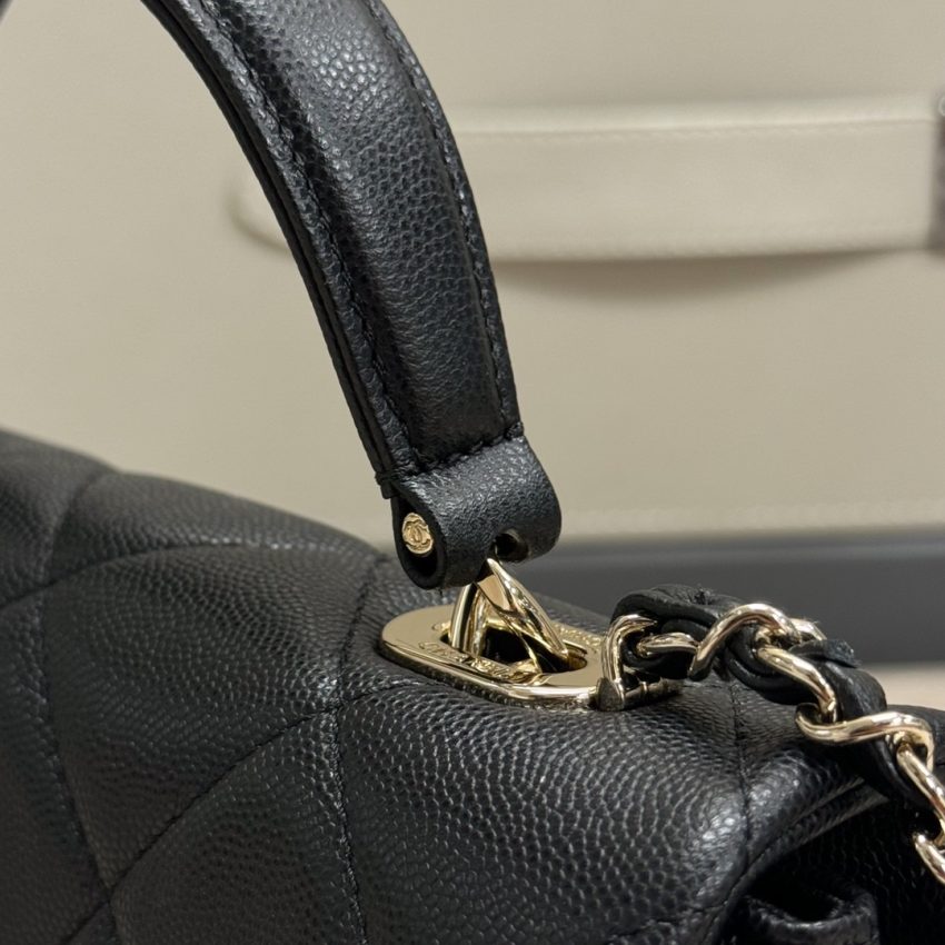 Replica CHANEL 23k Kelly Handle 21cm 7 Replica CHANEL 23k Kelly Handle 21cm - realistic designer-inspired fake bag