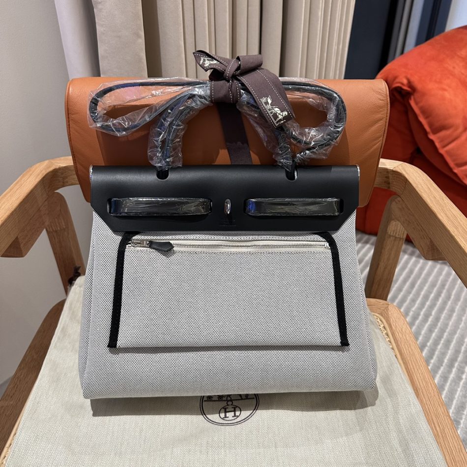 Replica Hermes Herbag 31cm Circuit Black 8 Replica Hermes Herbag 31cm Circuit Black - high-accuracy replica luxury purse