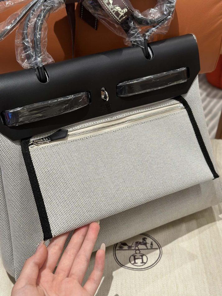 Replica Hermes Herbag 31cm Circuit Black 12 Replica Hermes Herbag 31cm Circuit Black - top-tier luxury replica shoulder bag