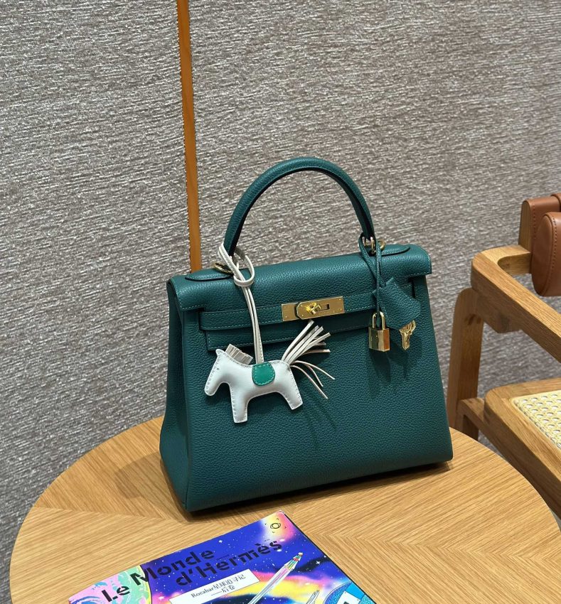 Replica Hermes Kelly Malachite Togo 8 Replica Hermes Kelly Malachite Togo - realistic designer-inspired fake bag