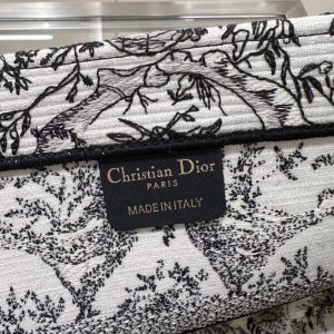 Replica Dior Tote Book Black&White Sun 3 Replica Dior Tote Book Black&White Sun - premium-grade designer purse dupe