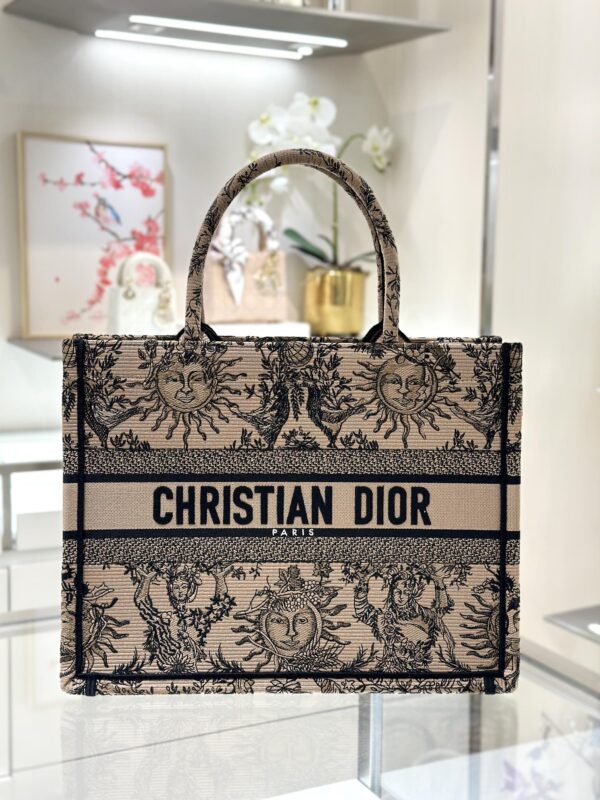 Replica Dior Tote Book Sun God Brown 1 Replica Dior Tote Book Sun God Brown - realistic designer-inspired fake bag