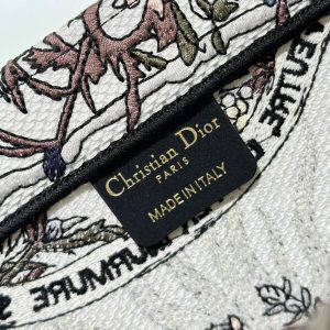 Replica Dior Tote Book Sun flower winter 5 Replica Dior Tote Book Sun flower winter - high-quality designer bag clone