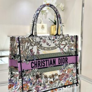 Replica Dior Tote Book Sunflower 3 Replica Dior Tote Book Sunflower - top-tier luxury replica shoulder bag