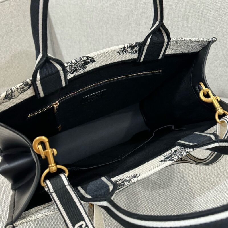 Replica Dior Tote Book Constilation - ultra-realistic fake designer tote
