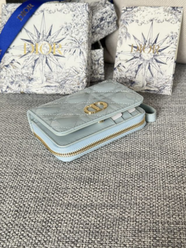 Replica Dior Caro Patent Wallet - ultra-realistic fake designer tote