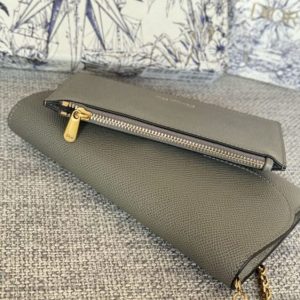 Replica Dior Saddle WOC 10 Replica Dior Saddle WOC - near-authentic luxury replica handbag