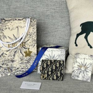 Replica Dior Saddle Wallet 5 Replica Dior Saddle Wallet - high-quality designer bag clone