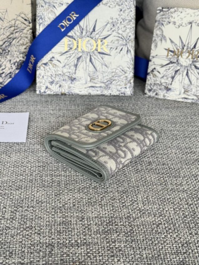 Replica Dior 30 Montaigne Wallet - top-tier luxury replica shoulder bag