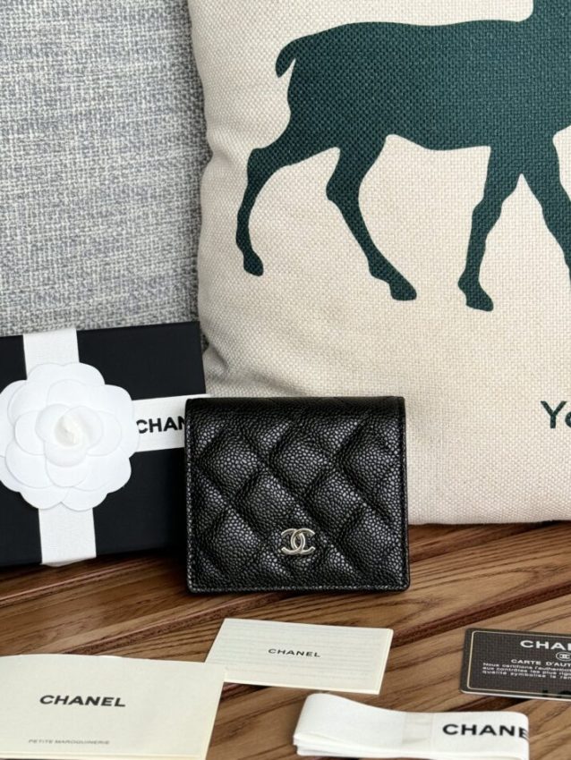 Replica Chanel Compact Bifold Wallet - best quality luxury bag dupe