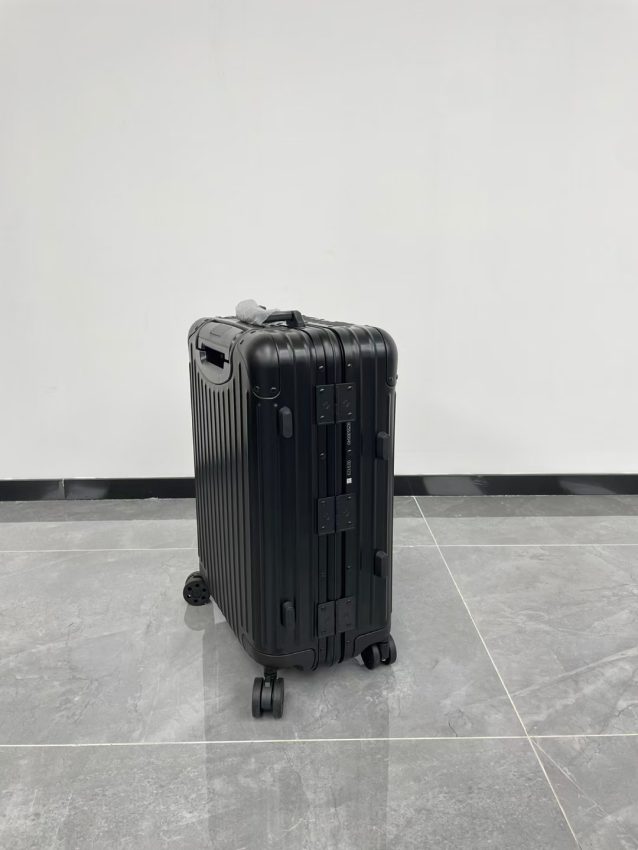 Replica Rimowa Original Suitcase Black 8 Replica Rimowa Original Suitcase Black - 1:1 designer replica handbag