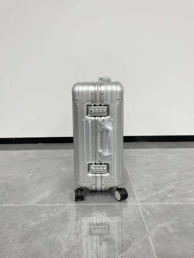 Replica Rimowa Original Suitcase Silver 4 Replica Rimowa Original Suitcase Silver - 1:1 designer replica handbag