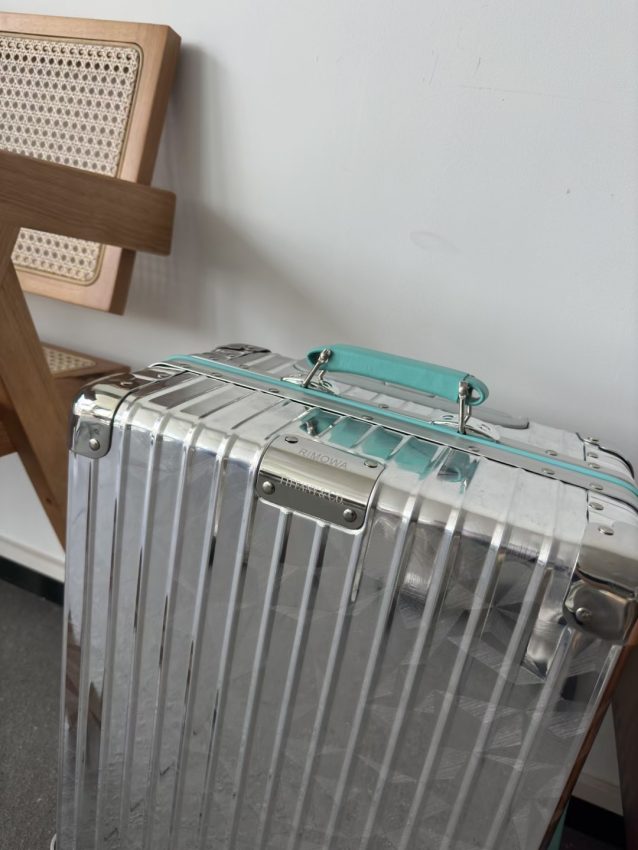 Replica Rimowa Tiffany Suitcase - premium 1:1 fake handbag model