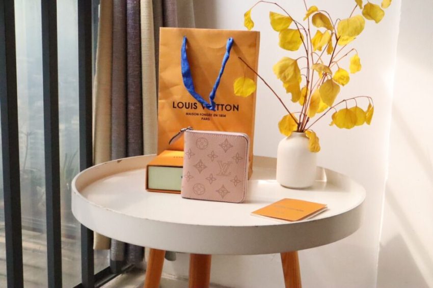 Replica Louis Vuitton Zipper Coin Purse Pink 7 Replica Louis Vuitton Zipper Coin Purse Pink - top-tier luxury replica shoulder bag