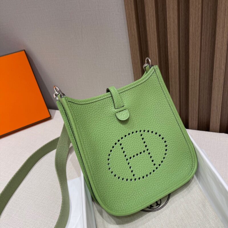 Replica Hermes Evelyne II TPM Light Green 1 Replica Hermes Evelyne II TPM Light Green - elite superclone designer purse