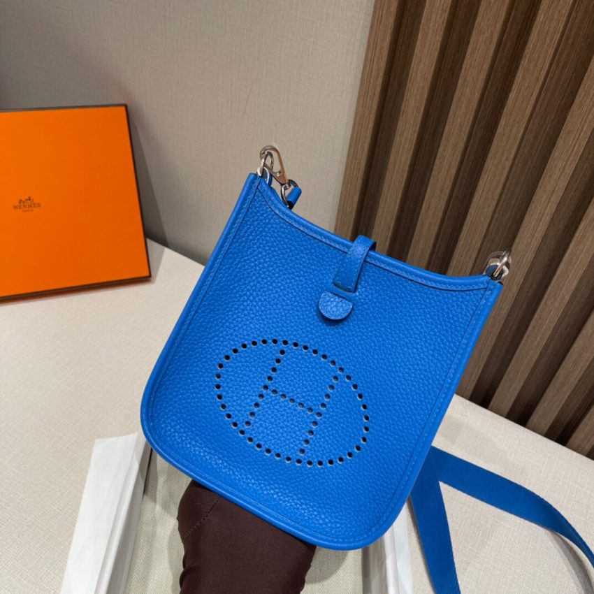 Replica Hermes Evelyne II TPM Deep Blue 2 Replica Hermes Evelyne II TPM Deep Blue - 1:1 designer replica handbag