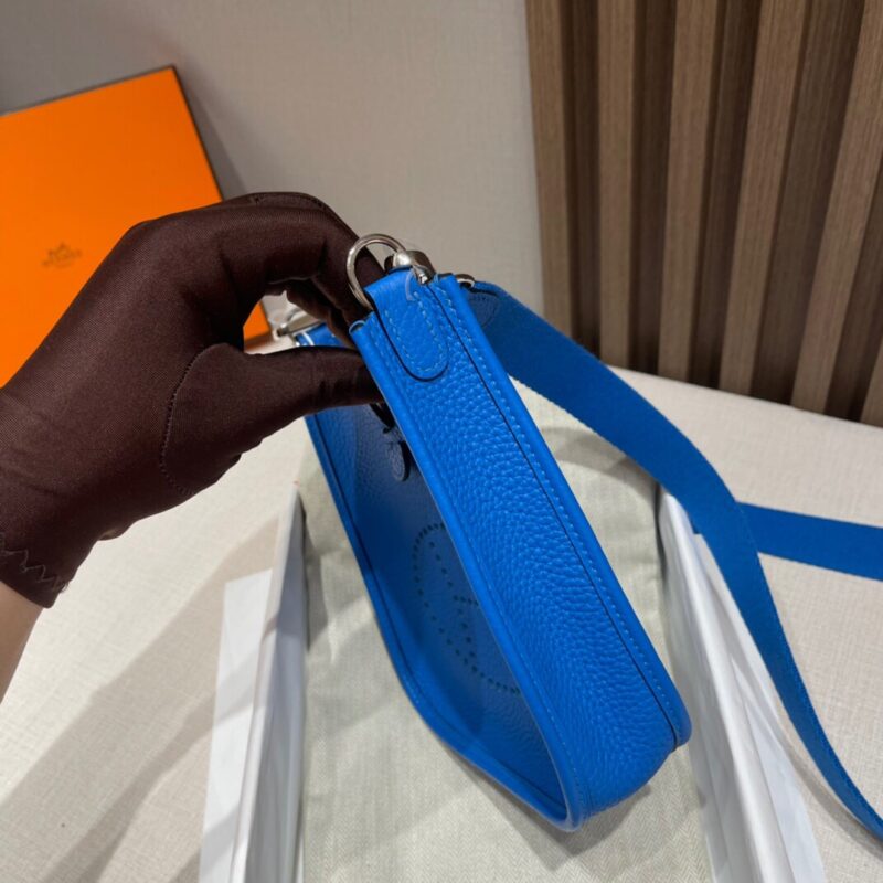 Replica Hermes Evelyne II TPM Deep Blue 5 Replica Hermes Evelyne II TPM Deep Blue - high-quality designer bag clone